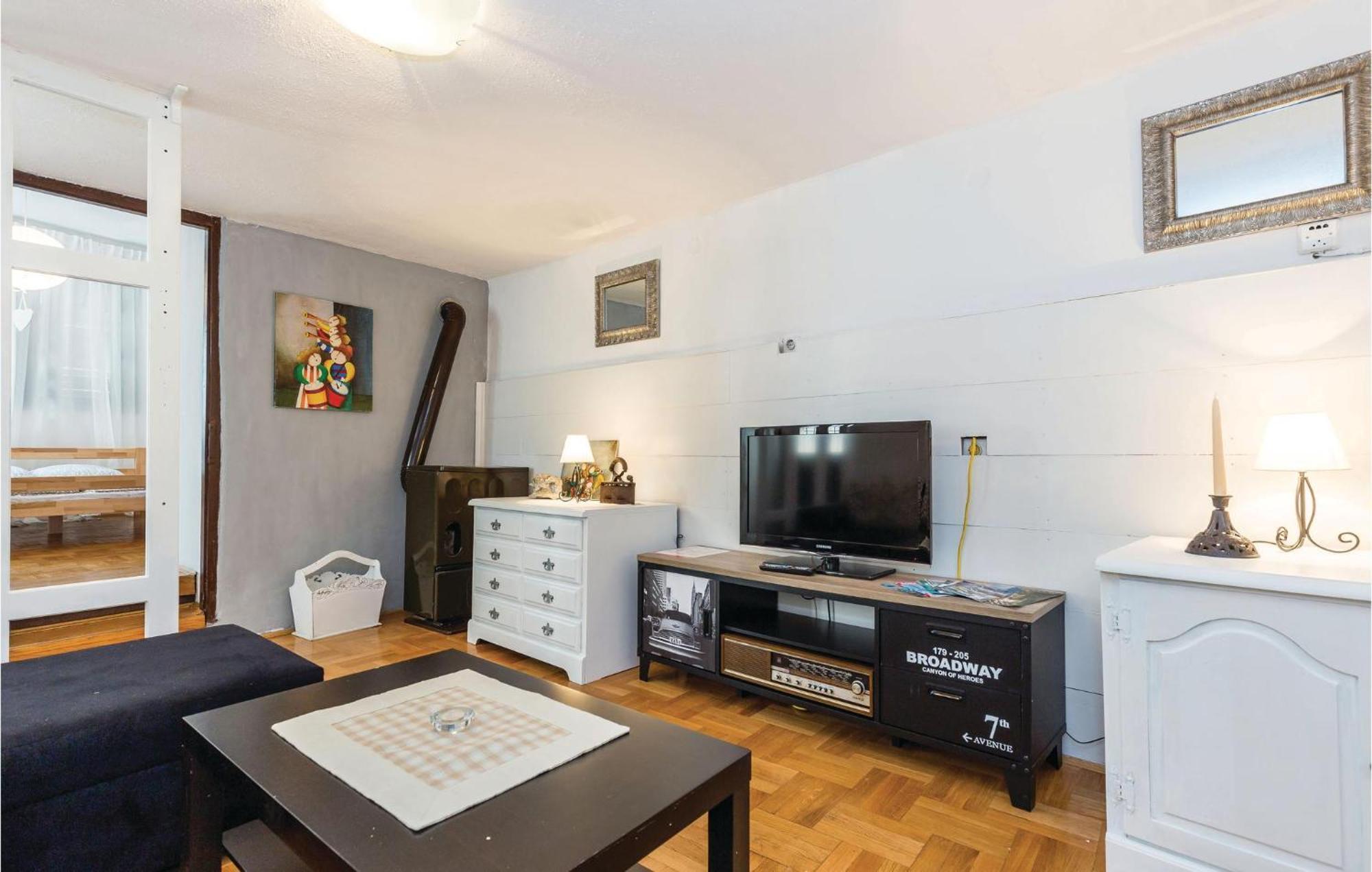 Amazing Apartment In Novi Vinodolski With Wifi Bagian luar foto